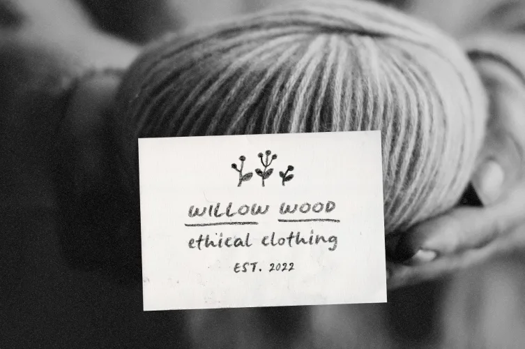 In The Sun Handwritten SVG Font preview 5 – Handwriting Fonts font sample